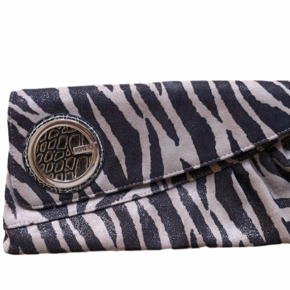 Guess Animal Print Clutch Purse Gold/Black - Picture 1 of 4